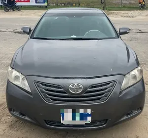 Toyota Camry XLE 4dr Sedan (2.4L 4cyl 5A) 2009 Gray
