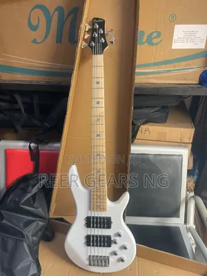 Fender 5 Strings Active Bass Guitar White