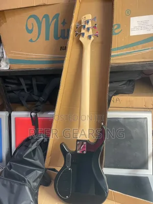 Fender 5 Strings Active Bass BK