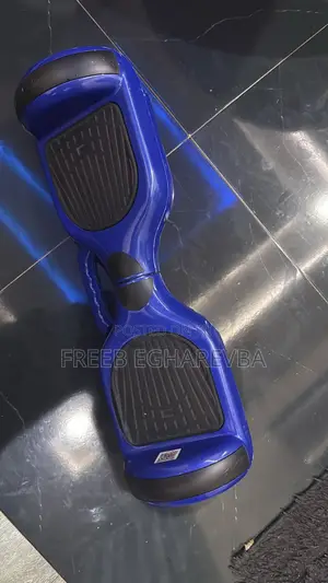 Bluetooth Hoverboard – Blue, Smooth Ride, Good Battery