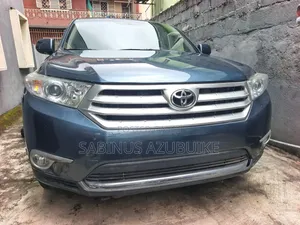 Toyota Highlander Limited 3.5L 2WD 2013 Blue