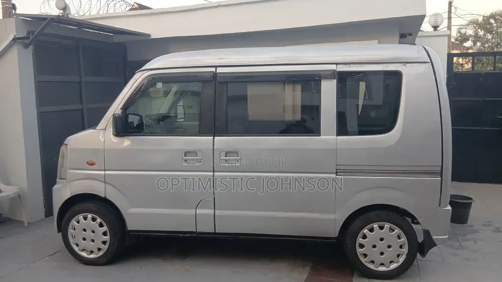 Suzuki Every 2012 Grey