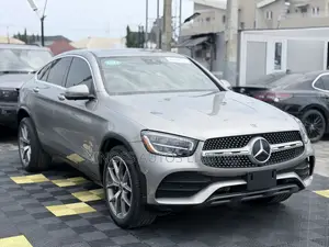 Mercedes-Benz GLC-Class 2022 Gold