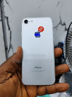 Apple iPhone 7 32 GB Silver