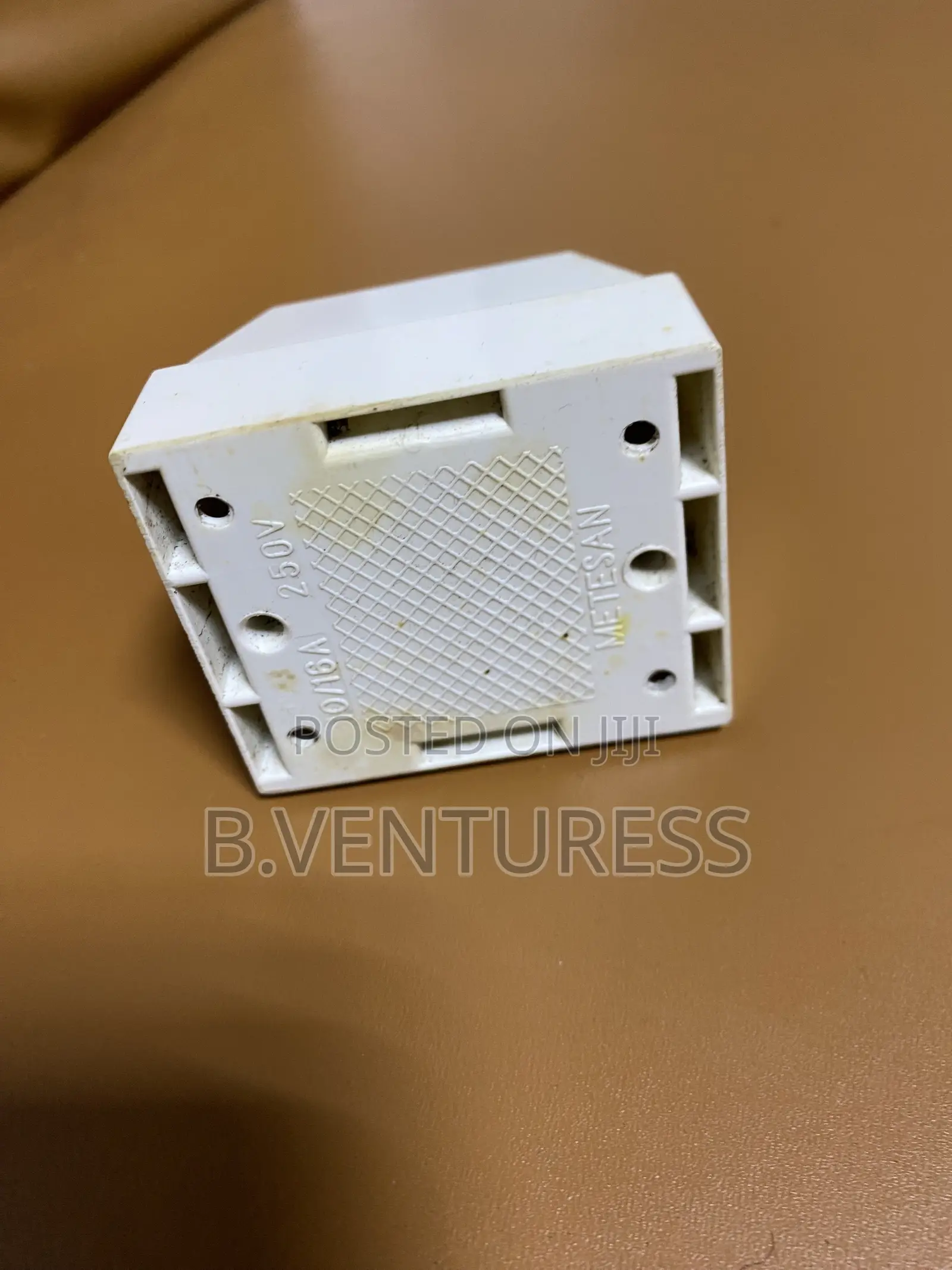 Original 2 Pin Socket