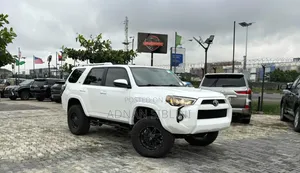 Toyota 4-Runner 2015 White