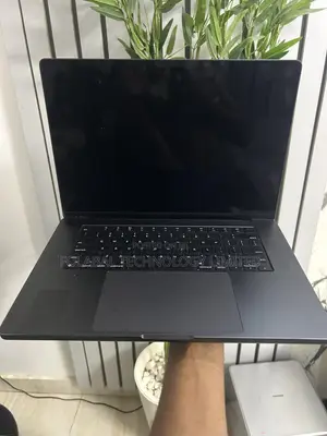 Laptop Apple MacBook Pro 2023 M3 Max 64GB Apple M3 Max SSD 1T