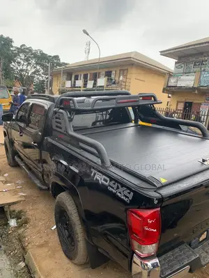 Toyota Tacoma Booth Cover and Rugged Bar Full Option Available