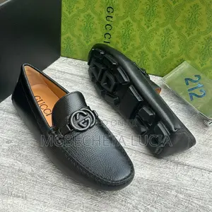 Gucci Flat Shoes