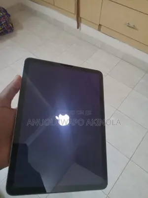 Apple iPad Air 128 GB Silver