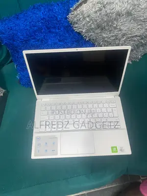 Laptop Dell Inspiron 13 5391 8GB Intel Core i7 SSD 256GB