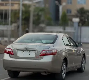 Toyota Camry 2008 Gold