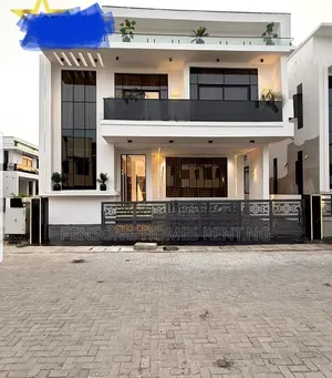 5bdrm Duplex in Chevron for rent