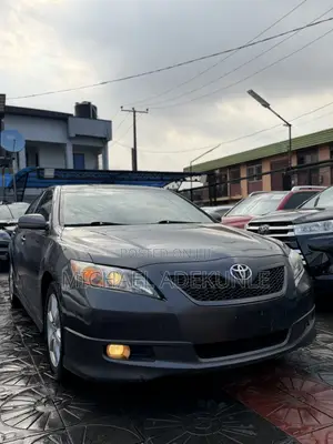 Toyota Camry SE V6 4dr Sedan (3.5L 6cyl 6AM) 2008 Gray