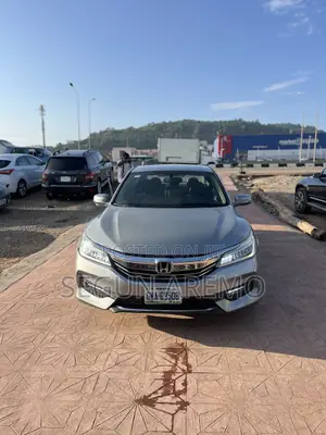 Honda Accord 2016 Silver