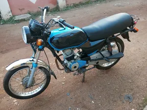 Bajaj Boxer 2023 Red