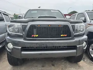 Toyota Tacoma Double Cab V6 2011 Gray