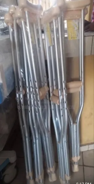 Armpit Crutches, Adjustable