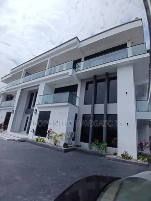 5bdrm Duplex in Maitama for sale