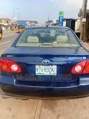 Toyota Corolla 2004 Blue