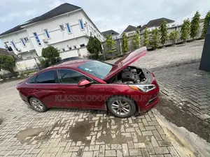 Hyundai Sonata SE 4dr Sedan (2.4L 4cyl 6A) 2015 Red