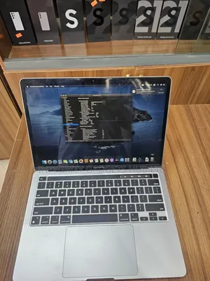 Laptop Apple MacBook Pro 2020 32GB Intel Core i7 SSD 512GB
