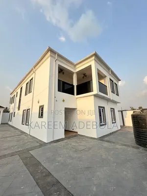 Furnished 5bdrm Duplex in Jericho for sale
