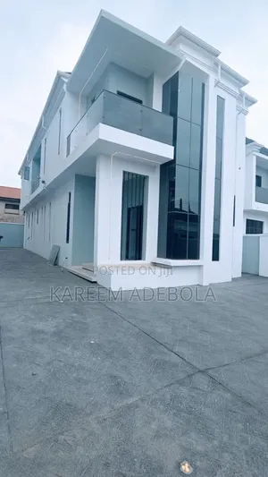 Furnished 4bdrm Duplex in Akobo for sale