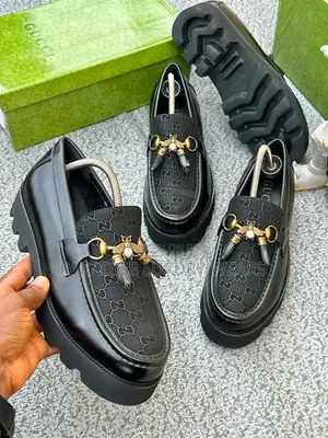 Paradise Luxury Wears Sneakers