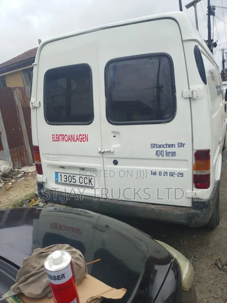 Ford Transit 2004 White
