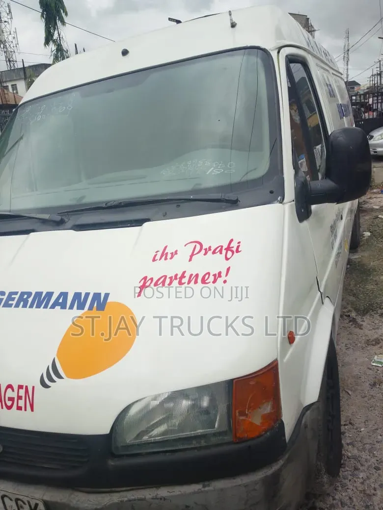 Ford Transit 2004 White