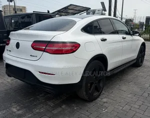 Mercedes-Benz GLC-Class 2017 White