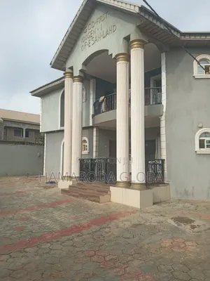 Furnished 8bdrm Block of Flats in Peace Estate, Baruwa for sale