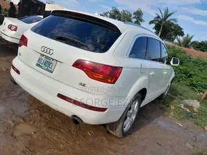 Audi Q7 2007 White
