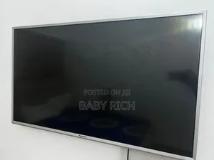 Panasonic 43"