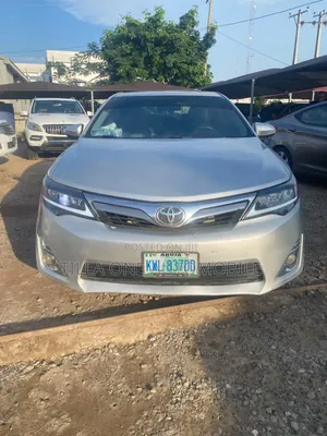 Toyota Camry 2014 Silver