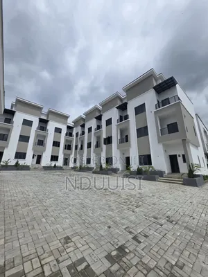4bdrm Townhouse/Terrace in Guzape District for sale
