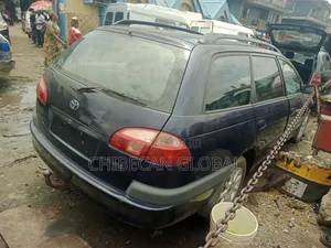 Toyota Avensis 2003 Blue