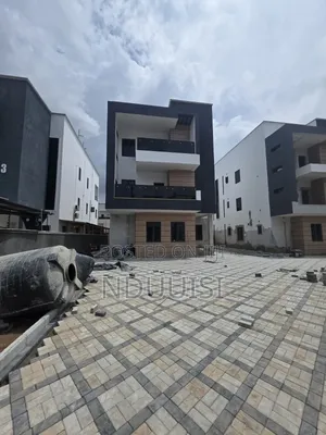 5bdrm Duplex in Asokoro for sale