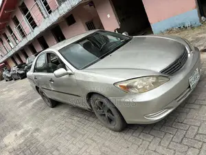 Toyota Camry 2005 Silver