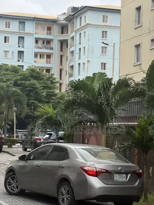 Toyota Corolla 2014 Gold