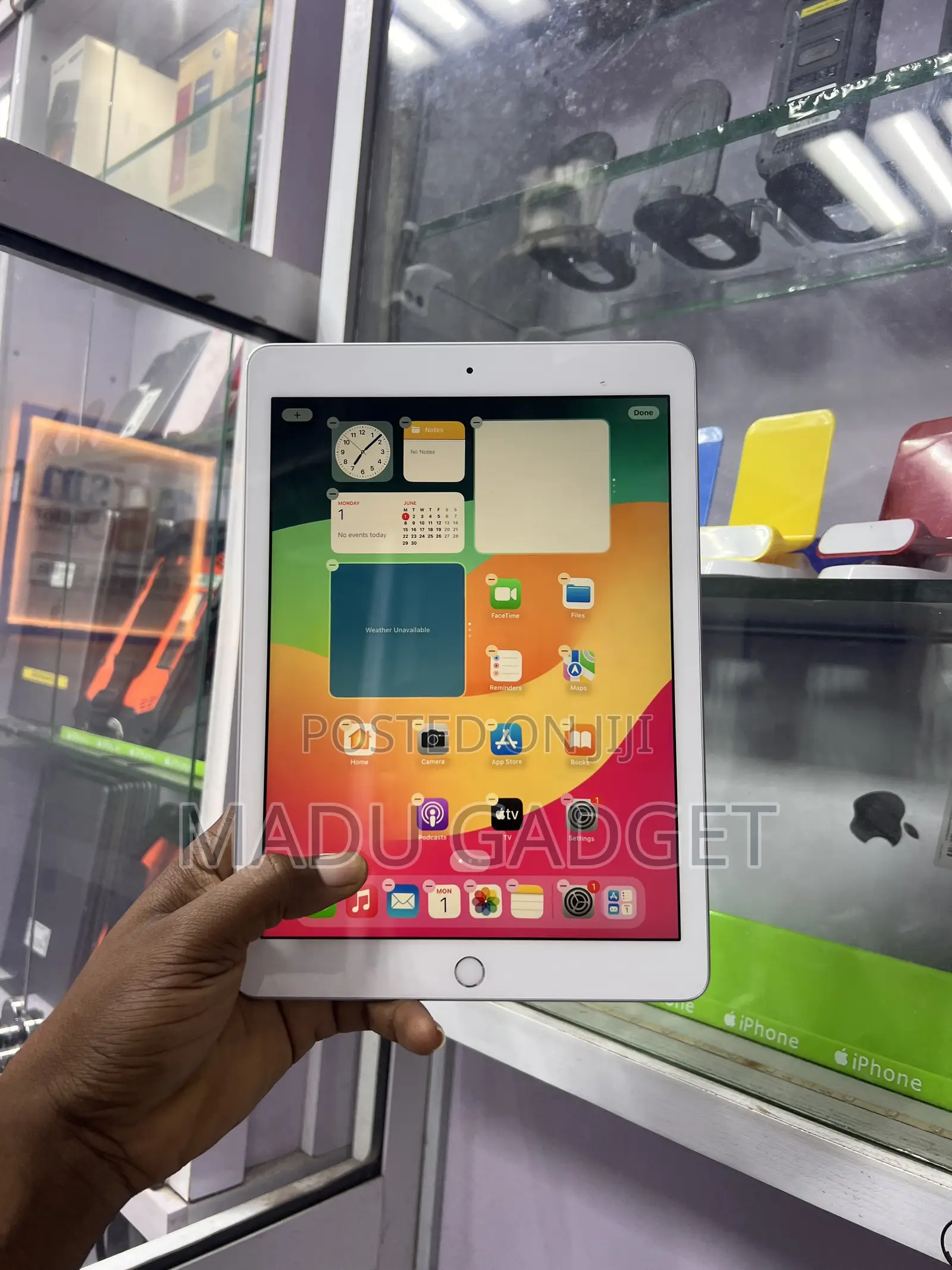 Apple iPad 9.7 32 GB White