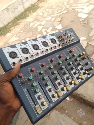 Profession 7chanel Mixer
