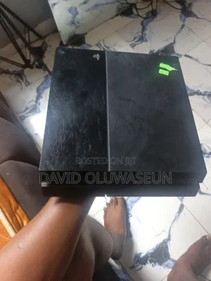 UK usePlay Station 4