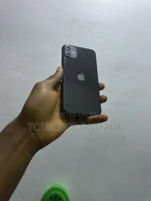 Apple iPhone 11 64 GB Black