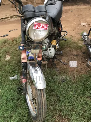 Bajaj Boxer 100 2021 Red