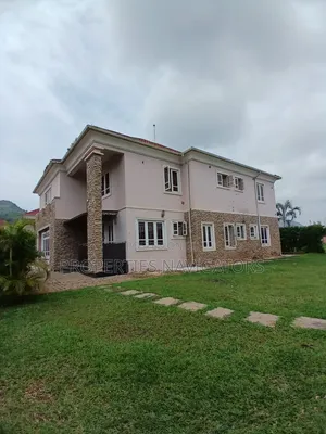 5bdrm Duplex in Maitama for sale