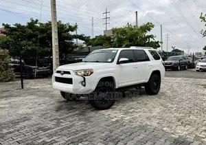 Toyota 4-Runner 2015 White