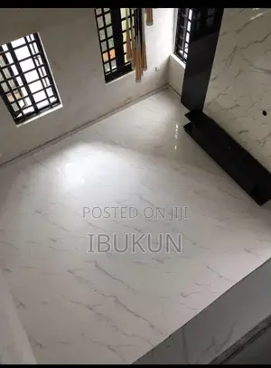 Housekeeper and Cleaning Services