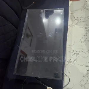 32 Inches LG TV